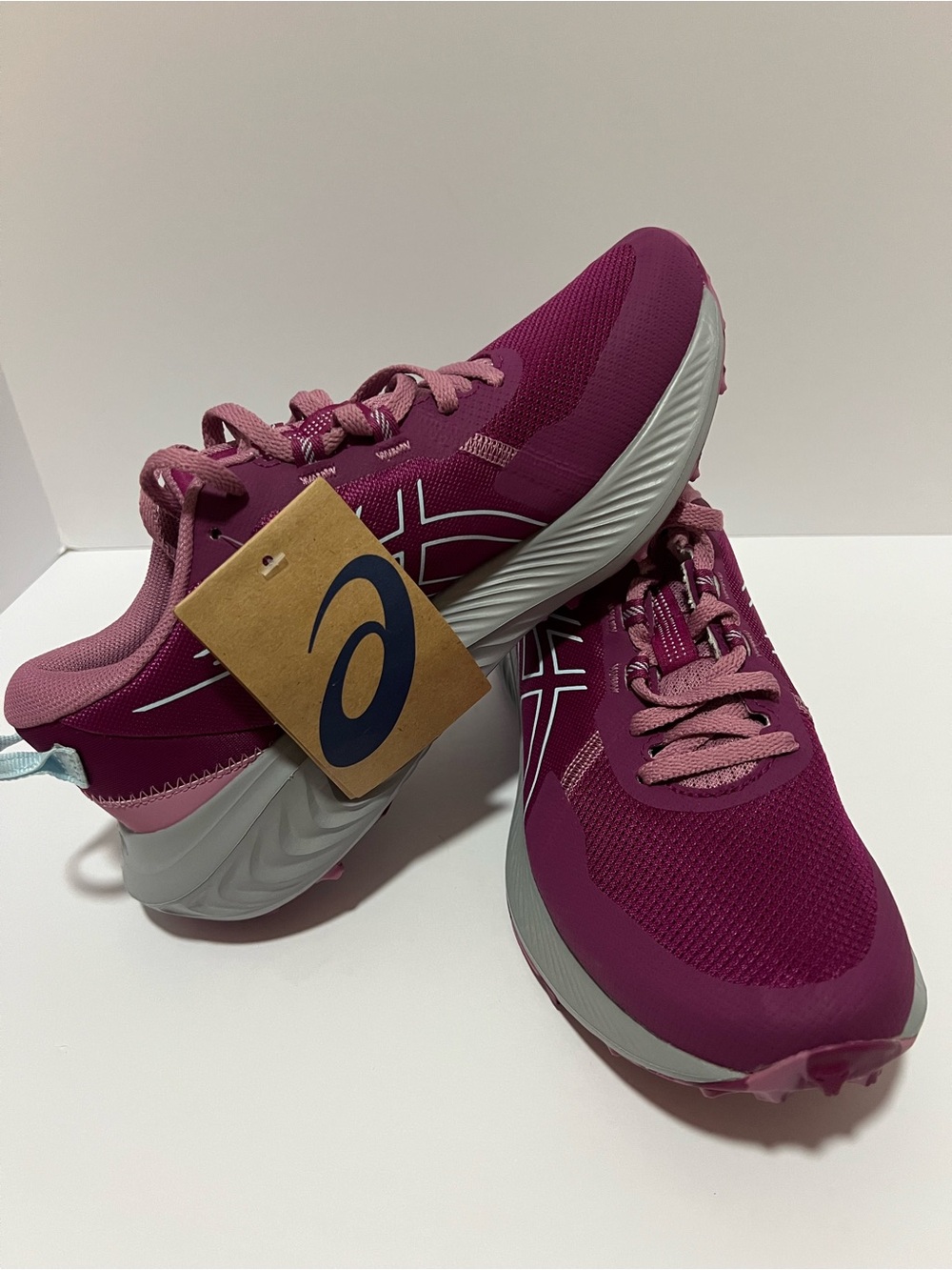 NWT ASICS Gel-Excite Trail 2 purple running shoes women’s size 7.5